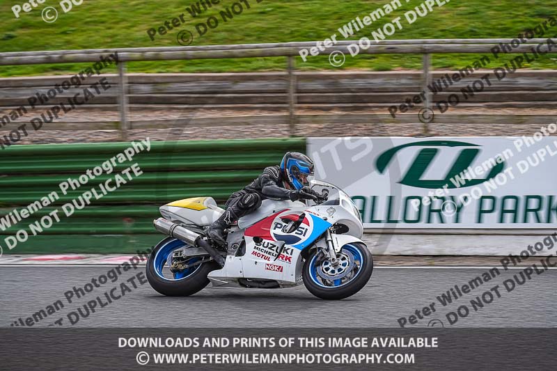 enduro digital images;event digital images;eventdigitalimages;mallory park;mallory park photographs;mallory park trackday;mallory park trackday photographs;no limits trackdays;peter wileman photography;racing digital images;trackday digital images;trackday photos
